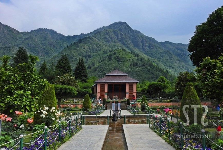 Mughal Gardens